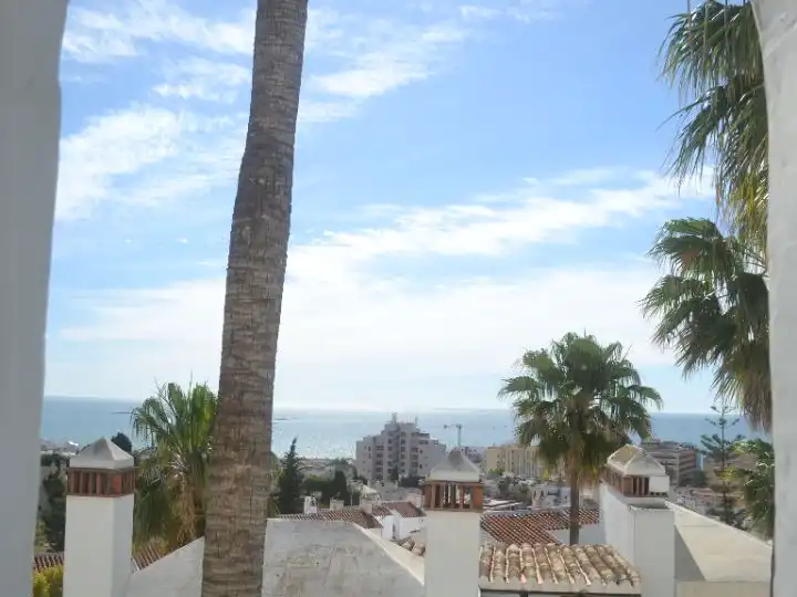 Flat for sale in Calle de la Cordera, 34, Montemar Exterior view of Flat for sale in Torremolinos with Air Conditioner, Heating and Terrace