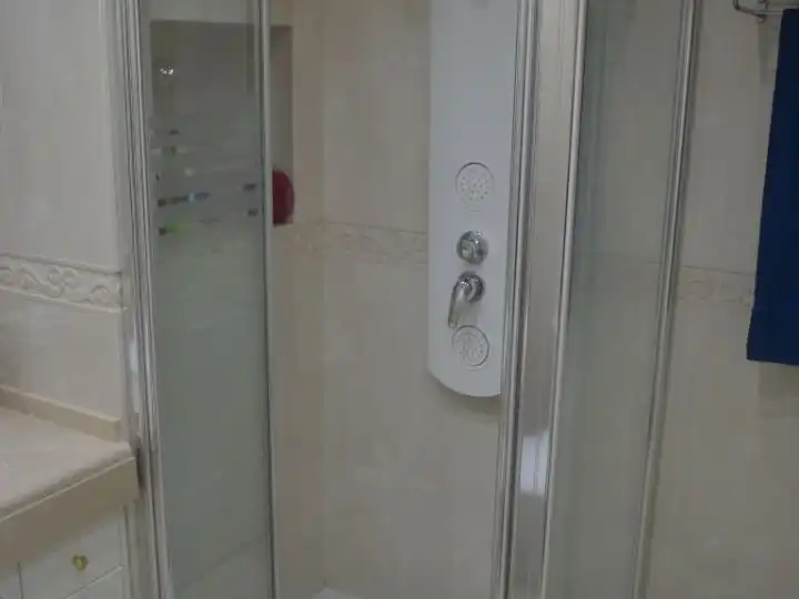 Flat for sale in Calle de la Cordera, 34, Montemar Bathroom of Flat for sale in Torremolinos with Air Conditioner, Heating and Terrace