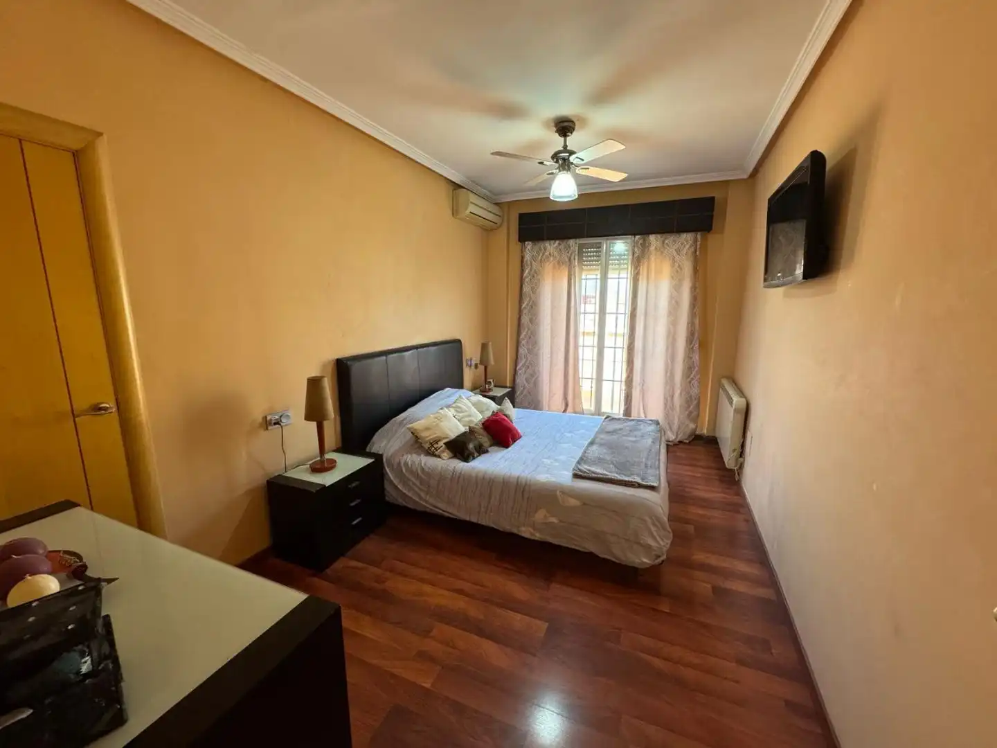 Piso en venta en Calle Meridiano, 14, Aguas Nuevas Habitación de Piso en venta en Torrevieja con Aire acondicionado, Terraza y Piscina