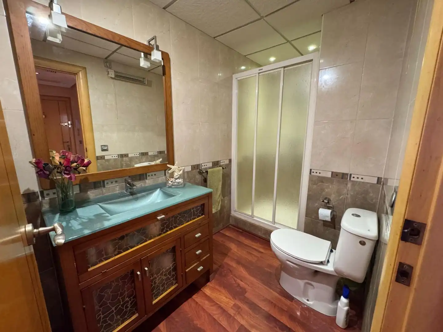 Piso en venta en Calle Meridiano, 14, Aguas Nuevas Baño de Piso en venta en Torrevieja con Aire acondicionado, Terraza y Piscina