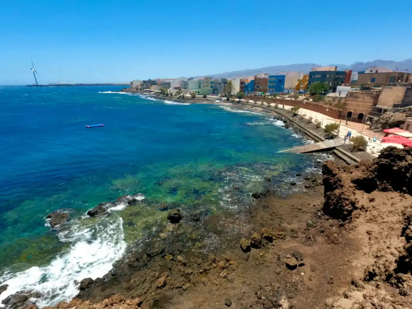 Piso en venta en Calle Almirante Yusty Pita, 10, Playa de Arinaga Vista exterior de Piso en venta en Agüimes con Trastero, Amueblado y Lavadora