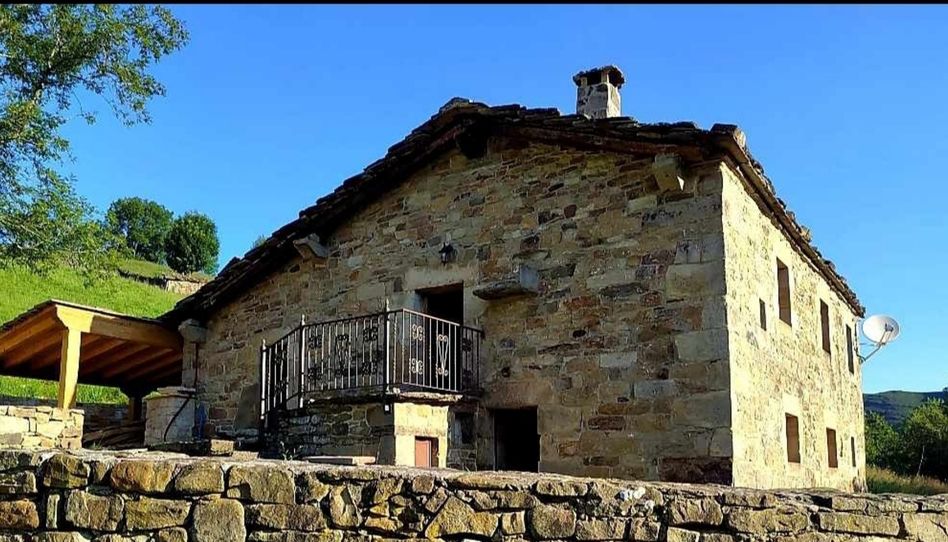 Casa o chalet en venta en Lugar, 31, Vega de Pas, Cantabria - imagen 1 Foto 1 de Casa o chalet en venta en Lugar, 31, Vega de Pas, Cantabria