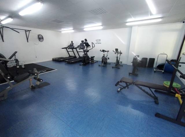 Piso en Venta en Calle Mariano Barbacid, 17 en Viñas Viejas