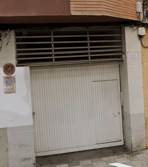 Garaje de alquiler en Calle Bernabé Cantos, 35, Ensanche - Franciscanos, Albacete Capital - imagen 2 Foto 2 de Garaje de alquiler en Calle Bernabé Cantos, 35, Ensanche - Franciscanos, Albacete Capital