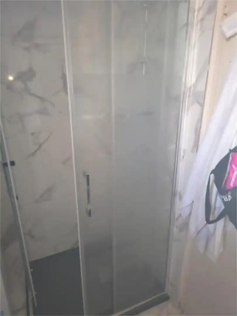 Piso en venta en Tres Olivos - La Piedad Baño de Piso en venta en Talavera de la Reina con Amueblado