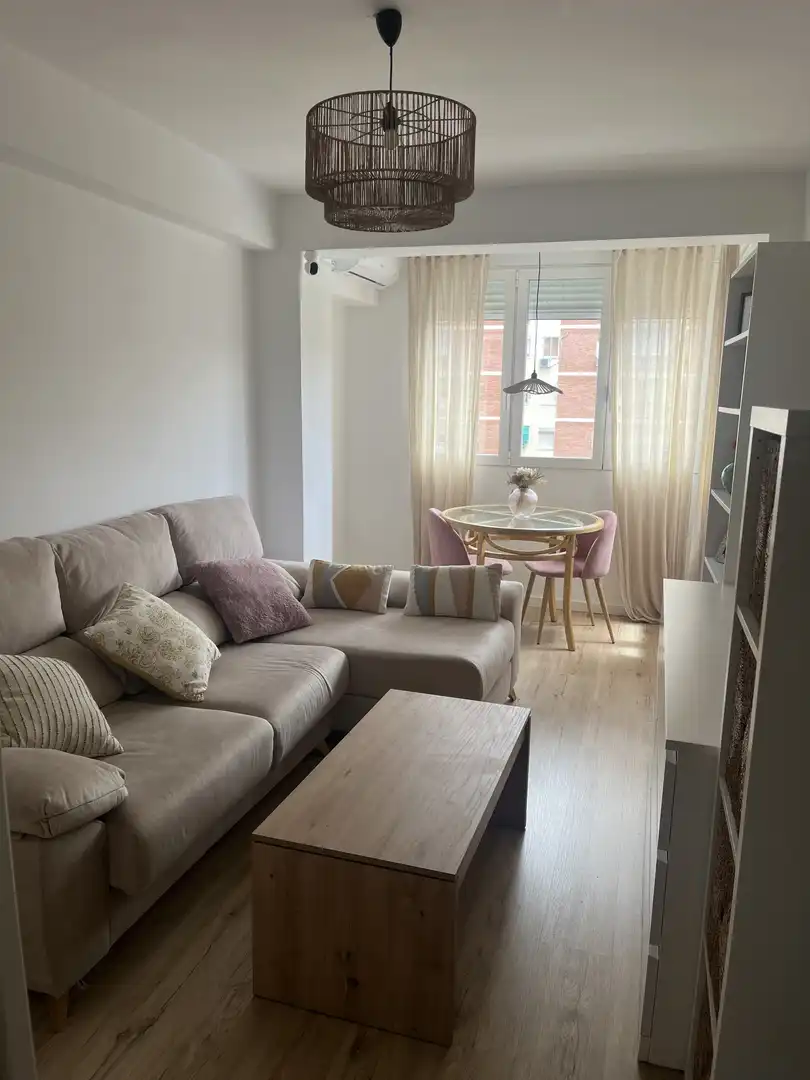 Flat for rent in Plaza de Ribadeo, 9, Pilar Living room of Flat for rent in Madrid Capital with Air Conditioner