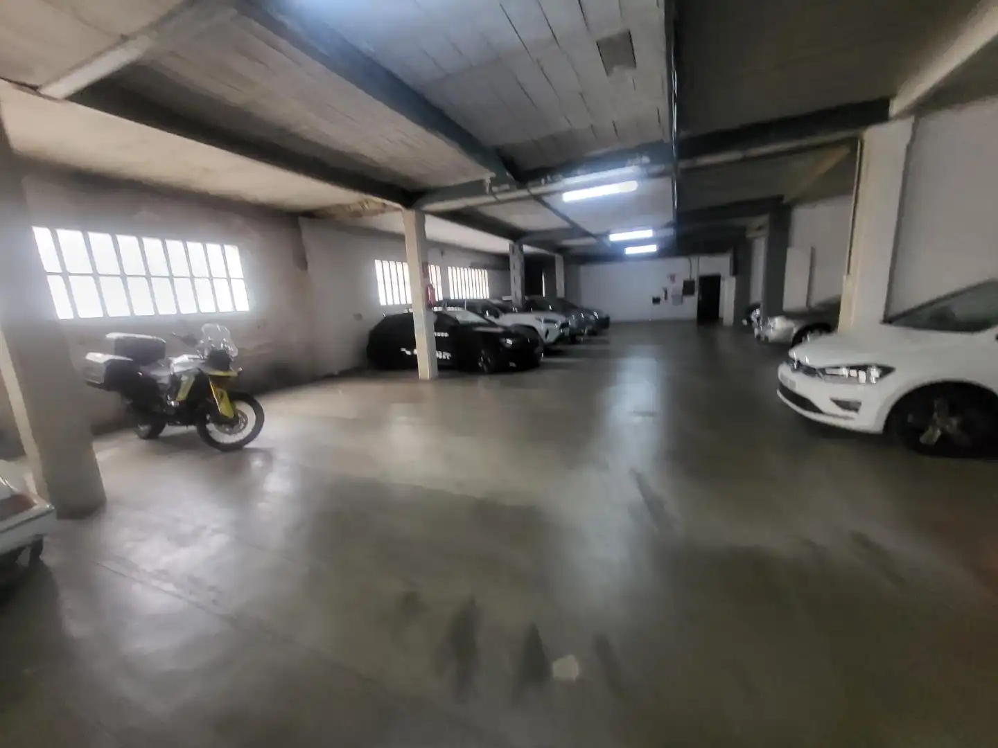Garaje en venta en Carrer Port Lligat, Eixample - Horta Capallera Parking de Garaje en venta en Figueres