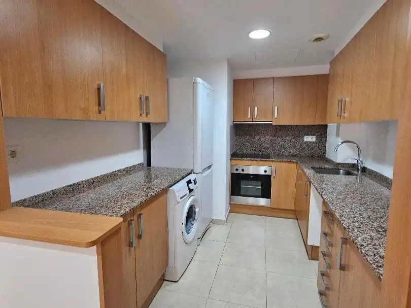 Flat for rent in Carrer de Galió, 16, Centre Kitchen of Flat for rent in Reus with Heating, Terrace and Furnished
