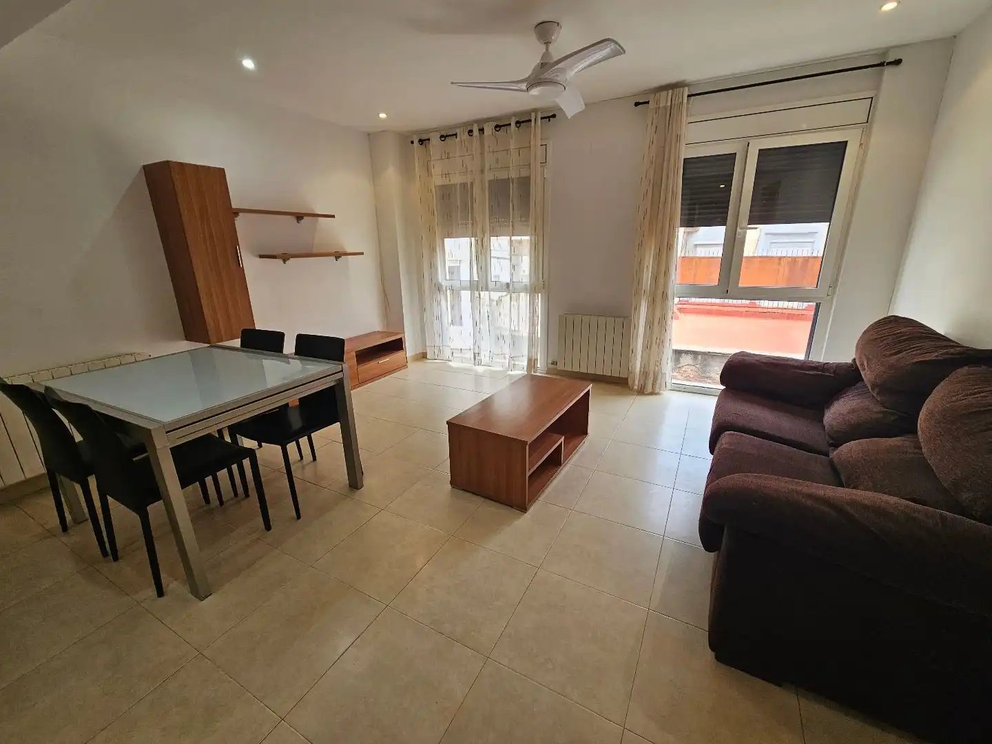 Flat for rent in Carrer de Galió, 16, Centre Living room of Flat for rent in Reus with Heating, Terrace and Furnished