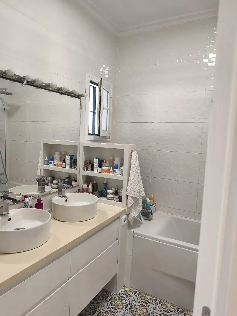 Baño de Casa adosada en venta en Mairena del Alcor con Aire acondicionado