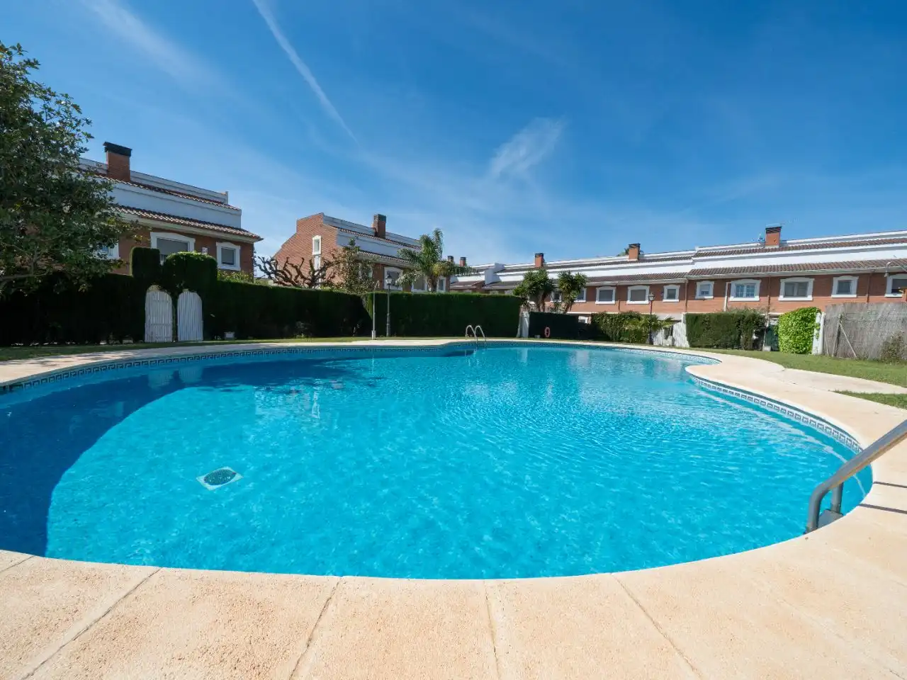 Casa adosada en venda a Carrer d'Eladi Homs, 4, Regueral - Prat d'en Forés Piscina de Casa adosada en venda en Cambrils amb Aire condicionat, Calefacció i Jardí privat
