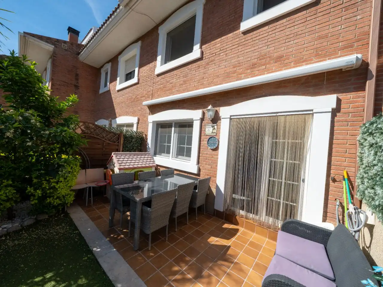 Casa adosada en venda a Carrer d'Eladi Homs, 4, Regueral - Prat d'en Forés Terrassa de Casa adosada en venda en Cambrils amb Aire condicionat, Calefacció i Jardí privat