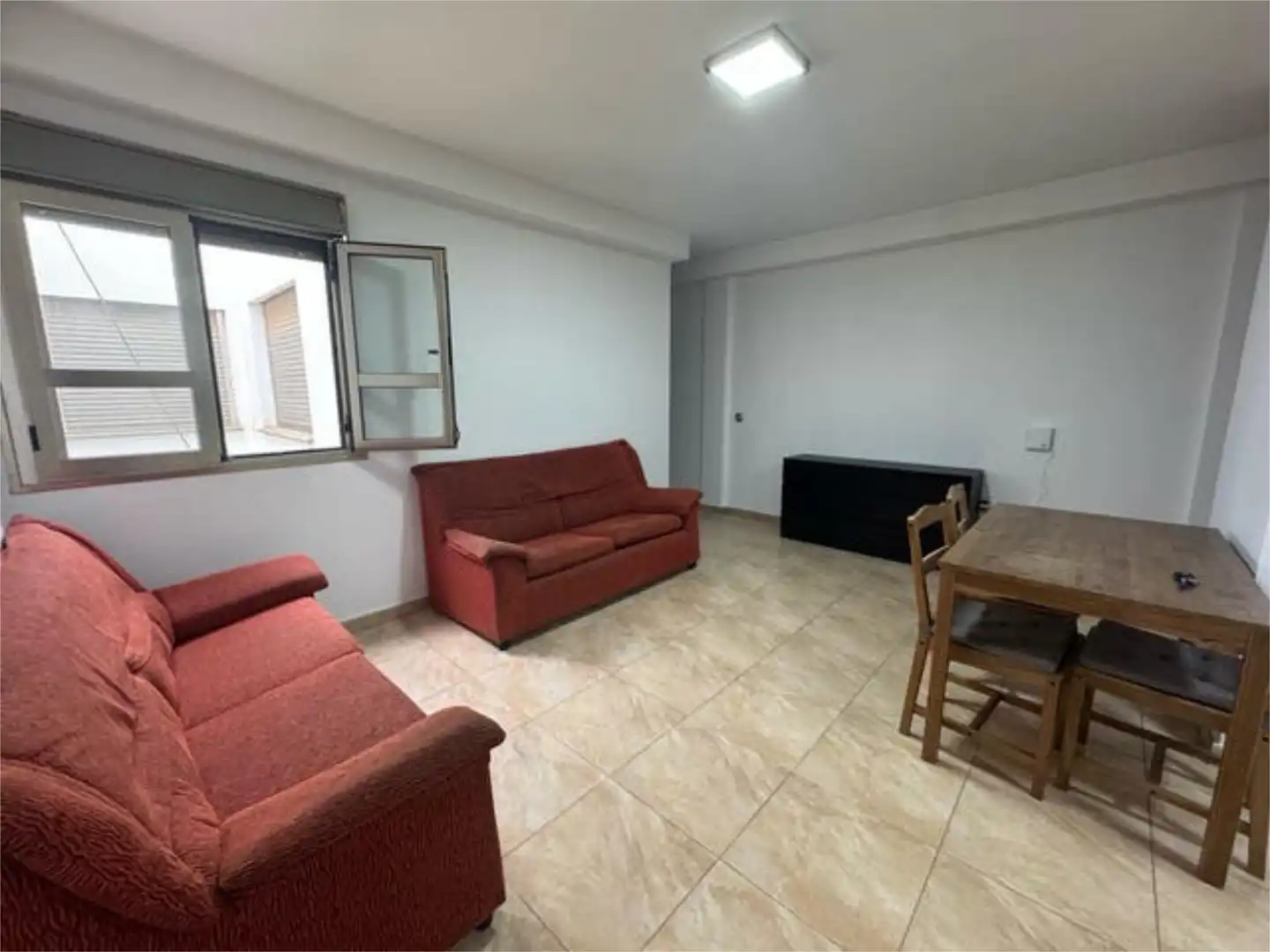 Piso de alquiler en Buenavista - Rosa Vila Sala de estar de Piso de alquiler en Puerto del Rosario con Amueblado