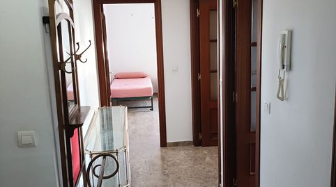 Foto 3 de Piso de alquiler en Isla Gomera, 13, Arroyo del Moro - Noreña, Córdoba Capital
