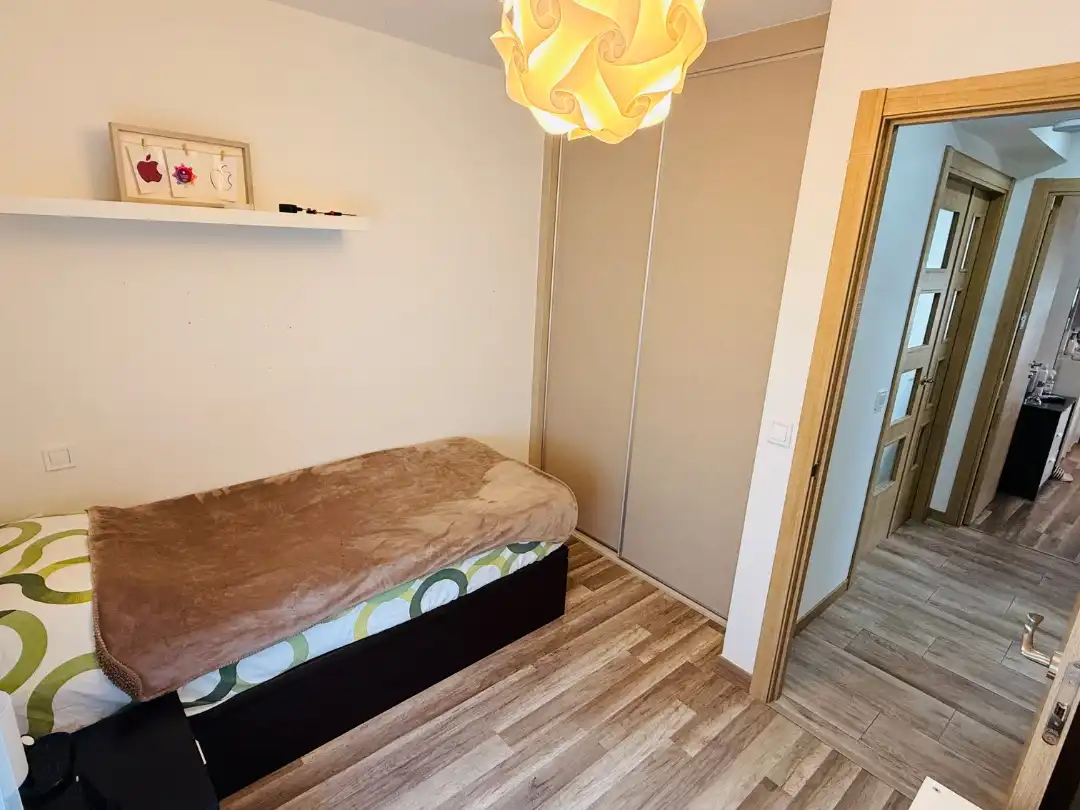 Flat for sale in Calle de Cuenca, 38, Villayuventus - Renfe Bedroom of Flat for sale in Parla with Air Conditioner