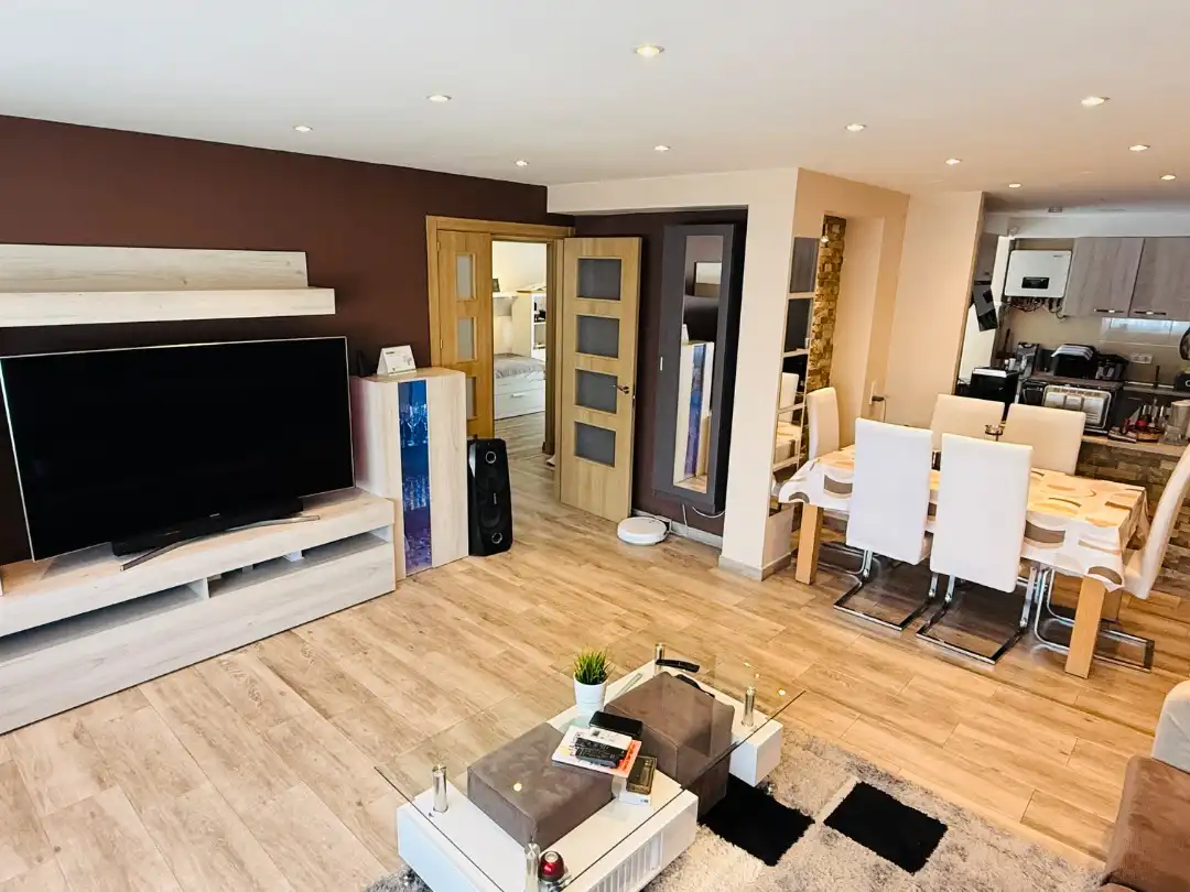 Flat for sale in Calle de Cuenca, 38, Villayuventus - Renfe Living room of Flat for sale in Parla with Air Conditioner