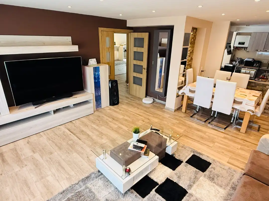 Flat for sale in Calle de Cuenca, 38, Villayuventus - Renfe Living room of Flat for sale in Parla with Air Conditioner