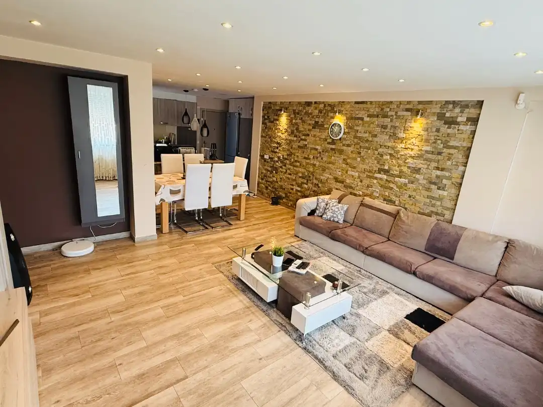 Flat for sale in Calle de Cuenca, 38, Villayuventus - Renfe Living room of Flat for sale in Parla with Air Conditioner