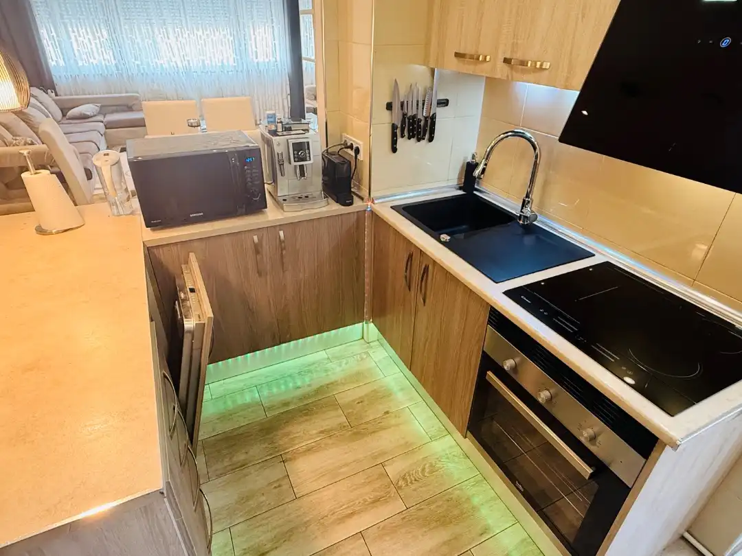 Flat for sale in Calle de Cuenca, 38, Villayuventus - Renfe Kitchen of Flat for sale in Parla with Air Conditioner