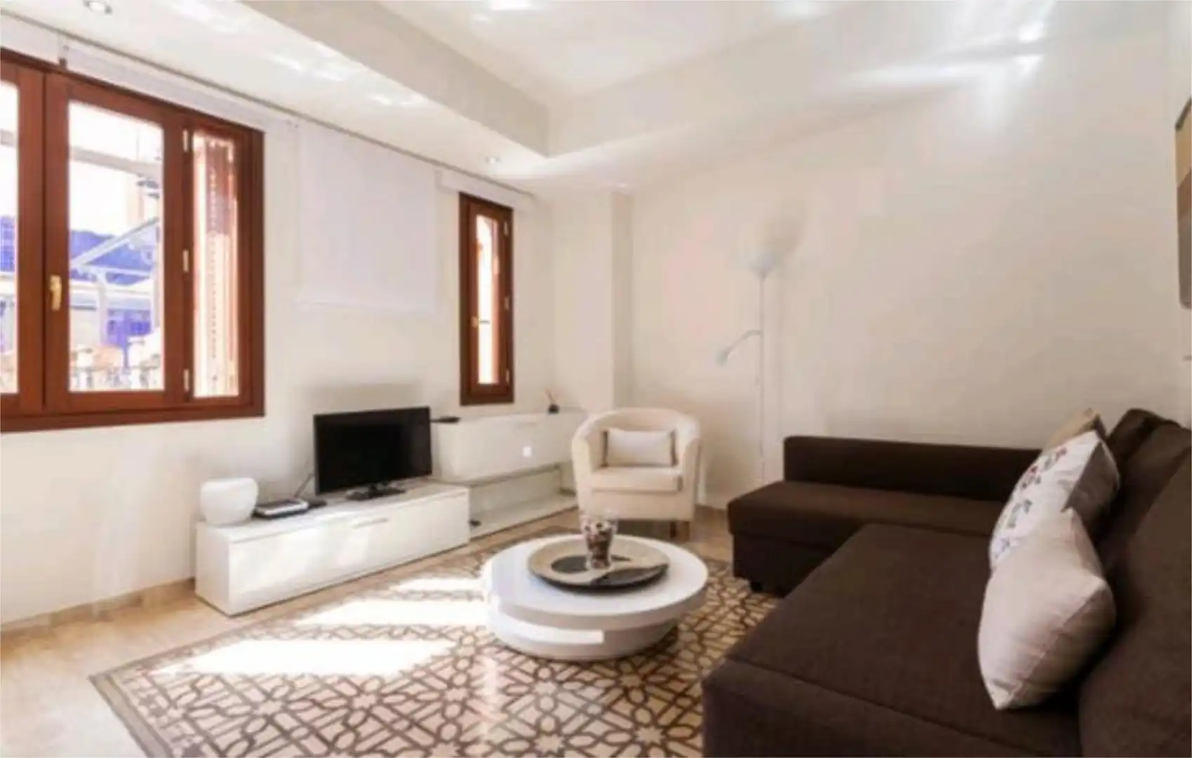 Apartamento de alquiler en Alfalfa - Santa Cruz Sala de estar de Apartamento de alquiler en Sevilla con Terraza y Amueblado