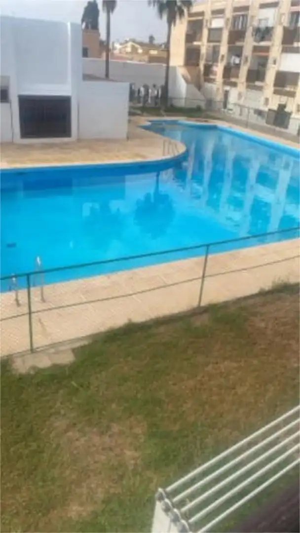 Piscina de Apartament de lloguer en Almería amb Jardí privat, Terrassa i Piscina