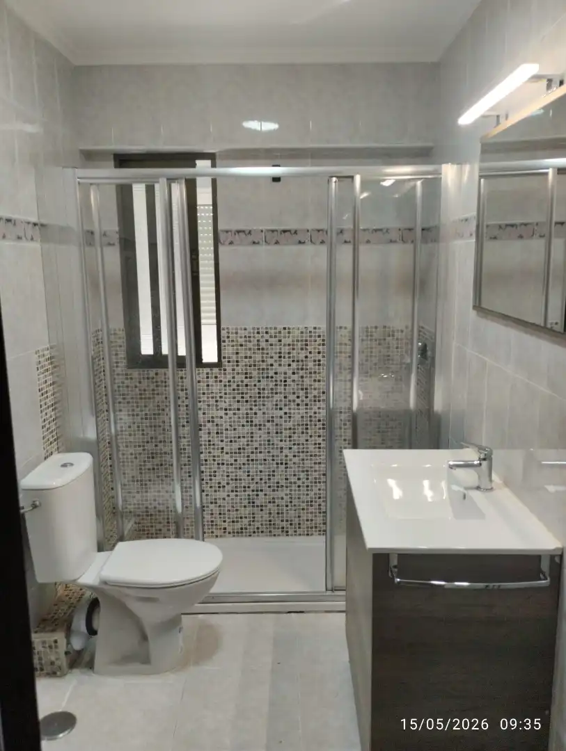 Badezimmer von Wohnung zur Miete in Valladolid mit Heizung, Parkett und Terrasse