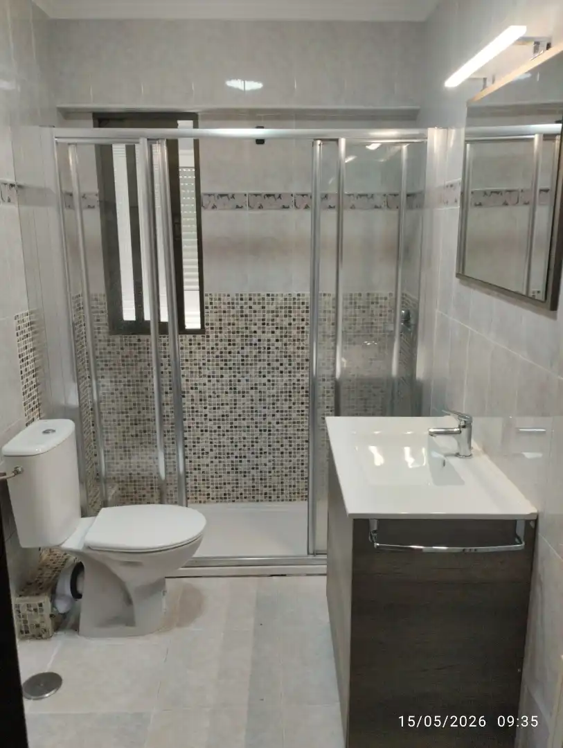 Badezimmer von Wohnung zur Miete in Valladolid mit Heizung, Parkett und Terrasse