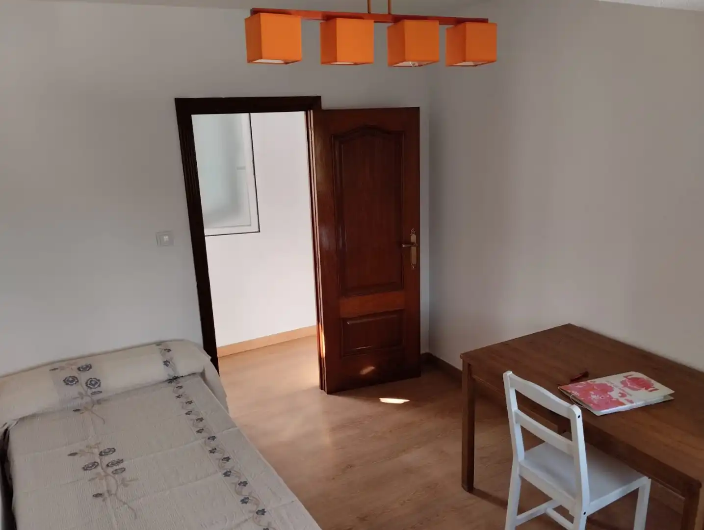 Schlafzimmer von Wohnung zur Miete in Valladolid mit Heizung, Parkett und Terrasse