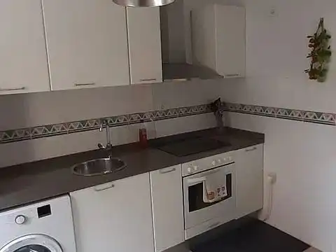 Wohnung zur Miete in Calle de Los Tartesos, 16, Aguadulce Sur Küche von Wohnung zur Miete in Roquetas de Mar mit Klimaanlage, Terrasse und Schwimmbad