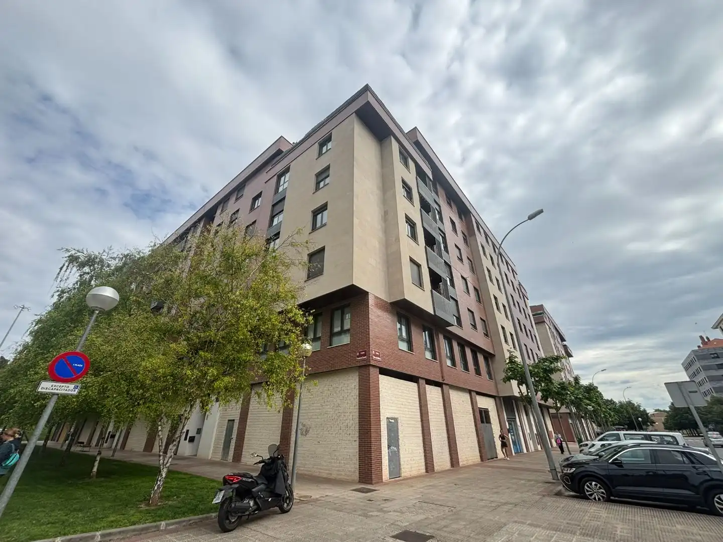 Flat for sale in Calle Francisco de Quevedo, 18, Cascajos - Piqueras Exterior view of Flat for sale in Logroño with Swimming Pool and Balcony