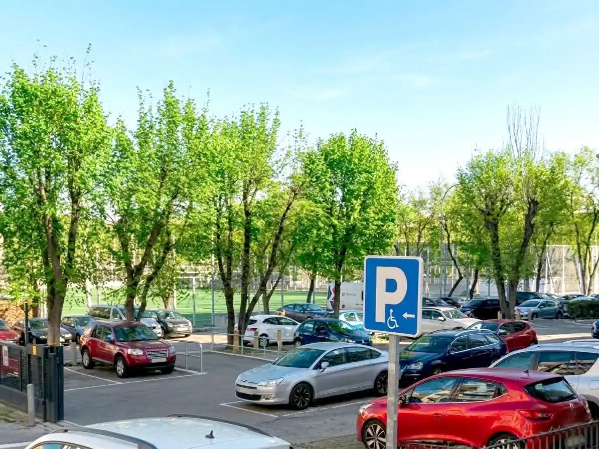 Flat for sale in Calle San Lamberto, 19, Ventas Parking of Flat for sale in Madrid with Heating, Parquet flooring and Storage room