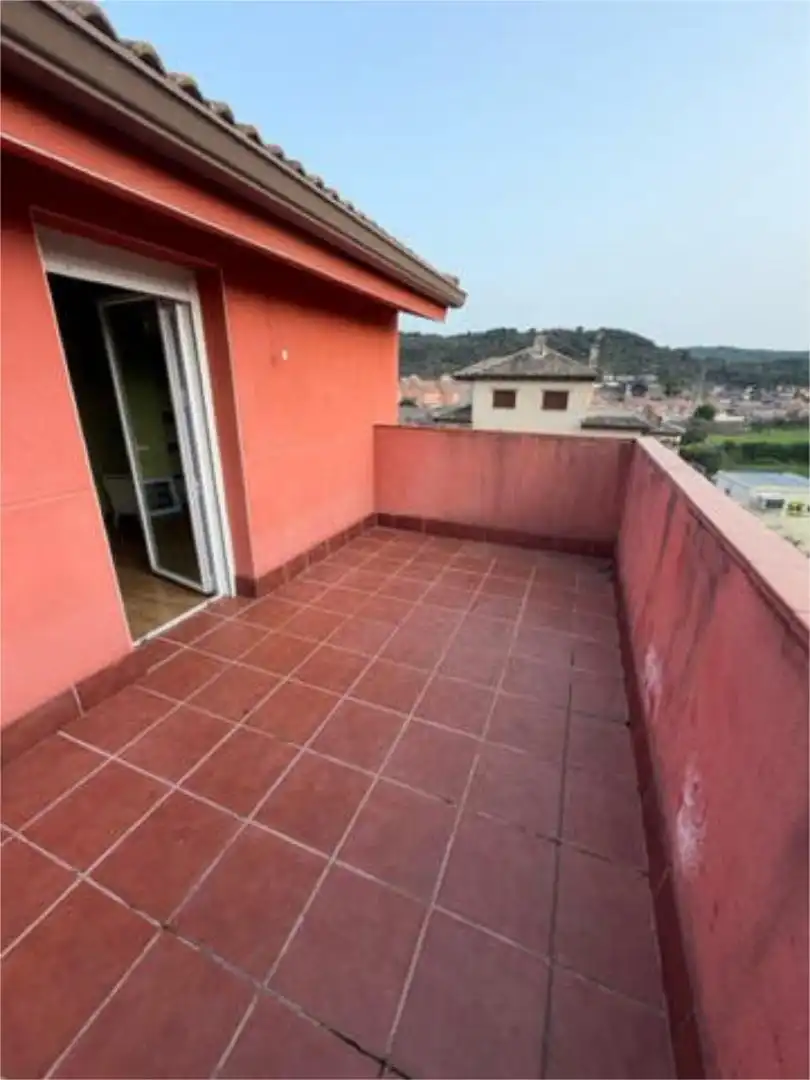 Casa adosada en venta en La Adrada Terraza de Casa adosada en venta en La Adrada con Calefacción, Jardín privado y Terraza