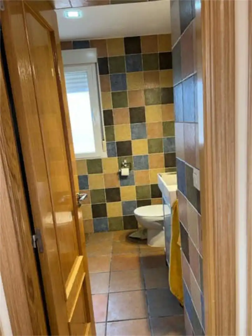 Casa adosada en venta en La Adrada Baño de Casa adosada en venta en La Adrada con Calefacción, Jardín privado y Terraza