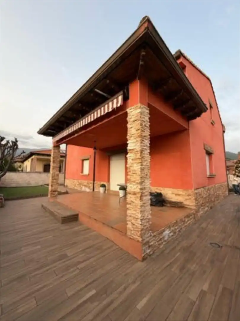 Casa adosada en venta en La Adrada Terraza de Casa adosada en venta en La Adrada con Calefacción, Jardín privado y Terraza