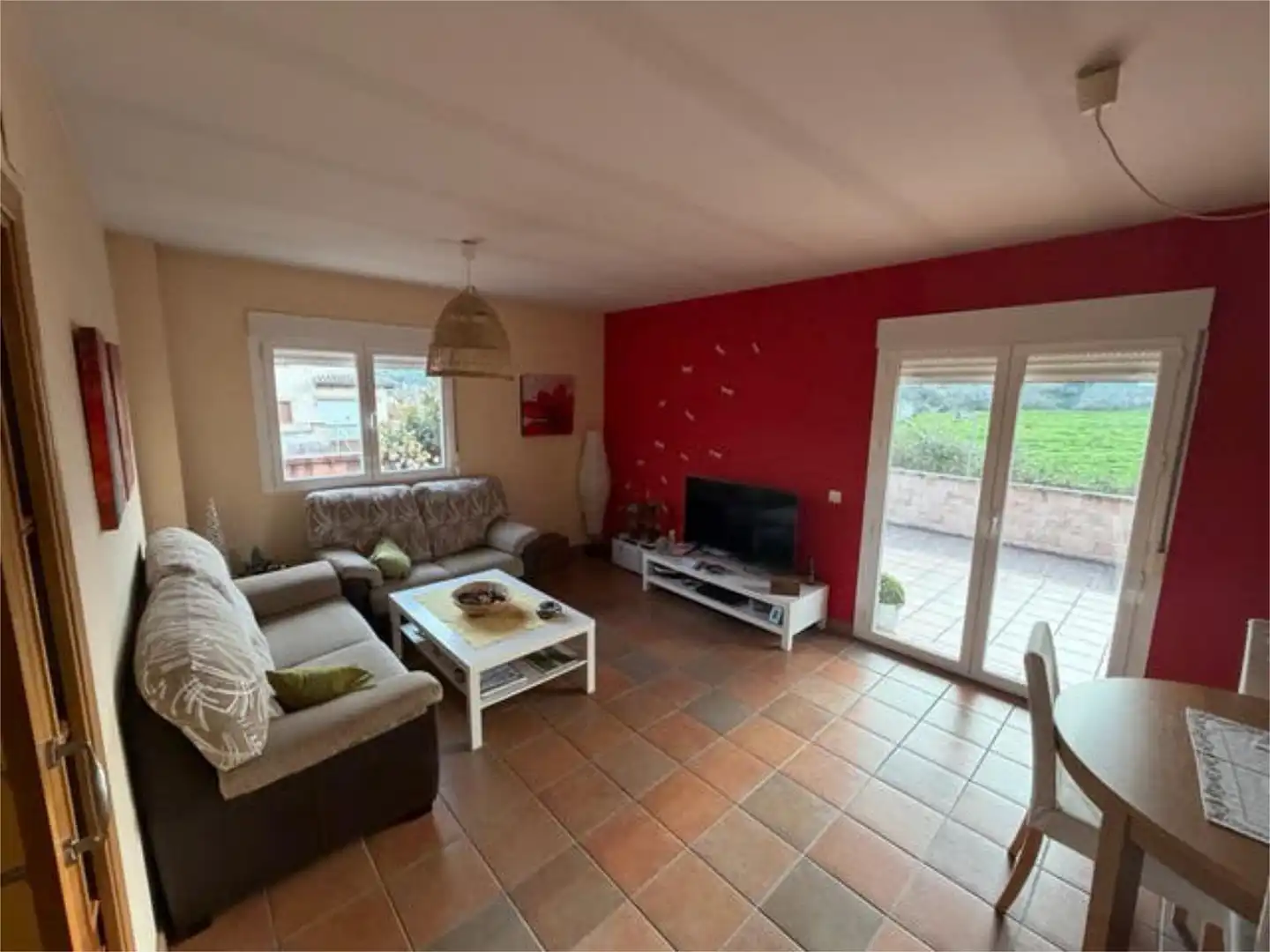 Casa adosada en venta en La Adrada Sala de estar de Casa adosada en venta en La Adrada con Calefacción, Jardín privado y Terraza