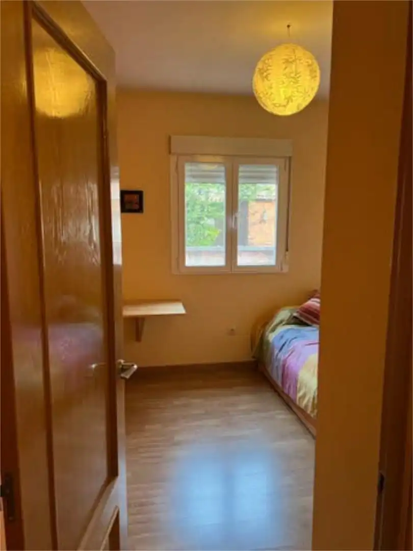 Casa adosada en venta en La Adrada Habitación de Casa adosada en venta en La Adrada con Calefacción, Jardín privado y Terraza