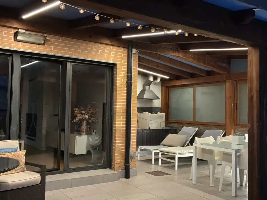 Casa adosada en venta en Calle Iturzulo, 23, Valle de Elorz / Elortzibar Terraza de Casa adosada en venta en Valle de Elorz / Elortzibar con Aire acondicionado y Terraza