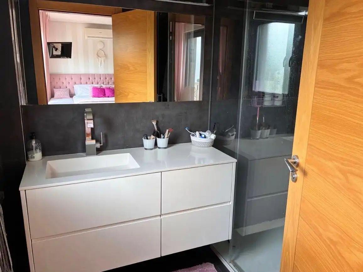Casa adosada en venta en Calle Iturzulo, 23, Valle de Elorz / Elortzibar Baño de Casa adosada en venta en Valle de Elorz / Elortzibar con Aire acondicionado y Terraza