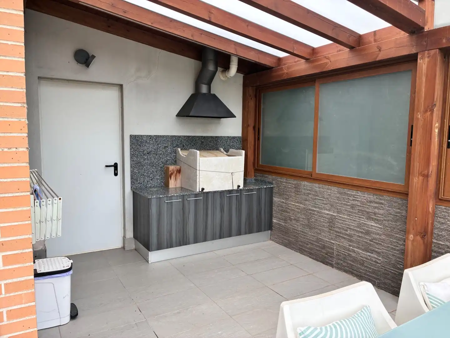 Casa adosada en venta en Calle Iturzulo, 23, Valle de Elorz / Elortzibar Terraza de Casa adosada en venta en Valle de Elorz / Elortzibar con Aire acondicionado y Terraza