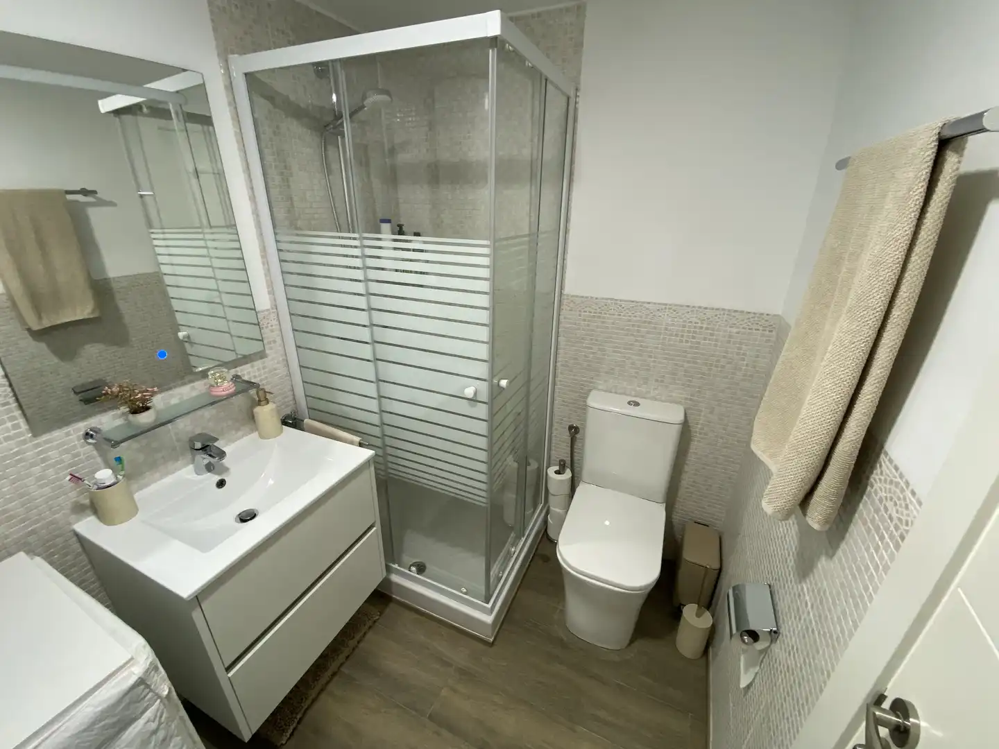 Attic for sale in Avinguda de la Cossetània, 26, L'Estany Bathroom of Attic for sale in Calafell with Air Conditioner, Terrace and Swimming Pool