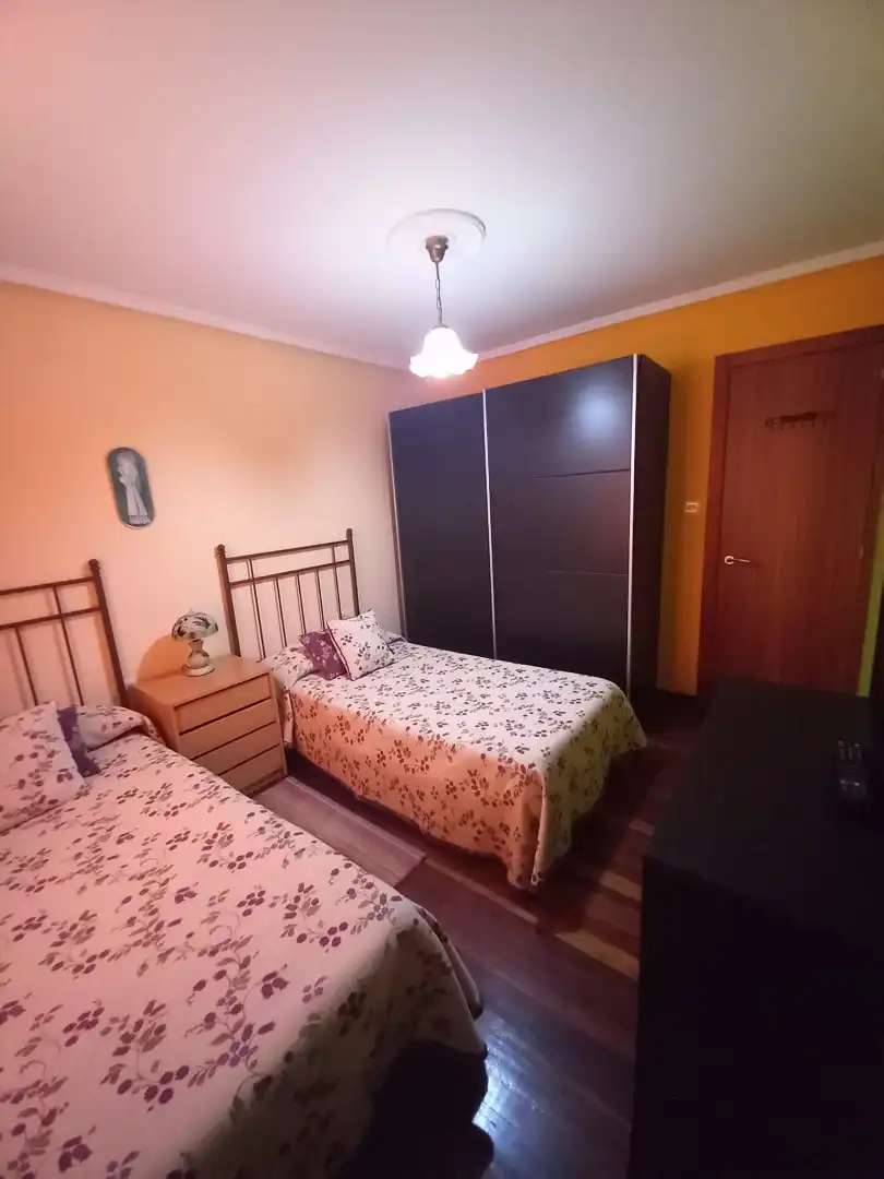 Casa adosada en venta en Rúa Pilar, 28, Cariño Habitación de Casa adosada en venta en Cariño con Balcón