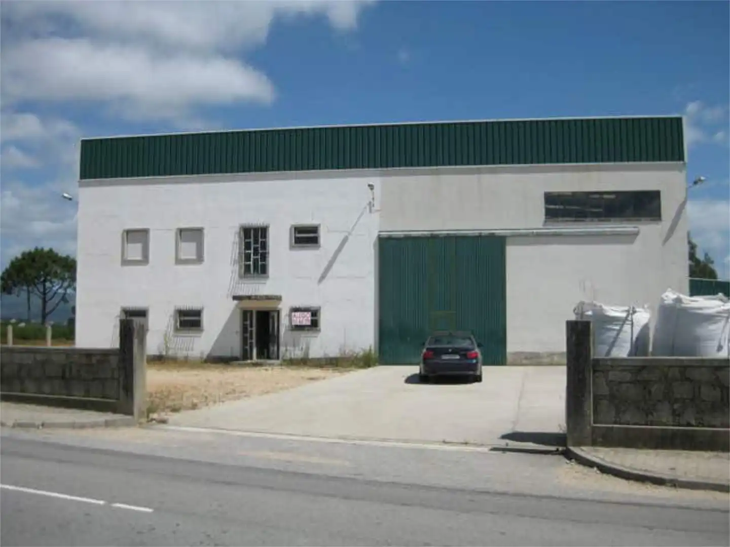 Industrial buildings for rent in A Rúa Exterior view of Industrial buildings for rent in A Rúa