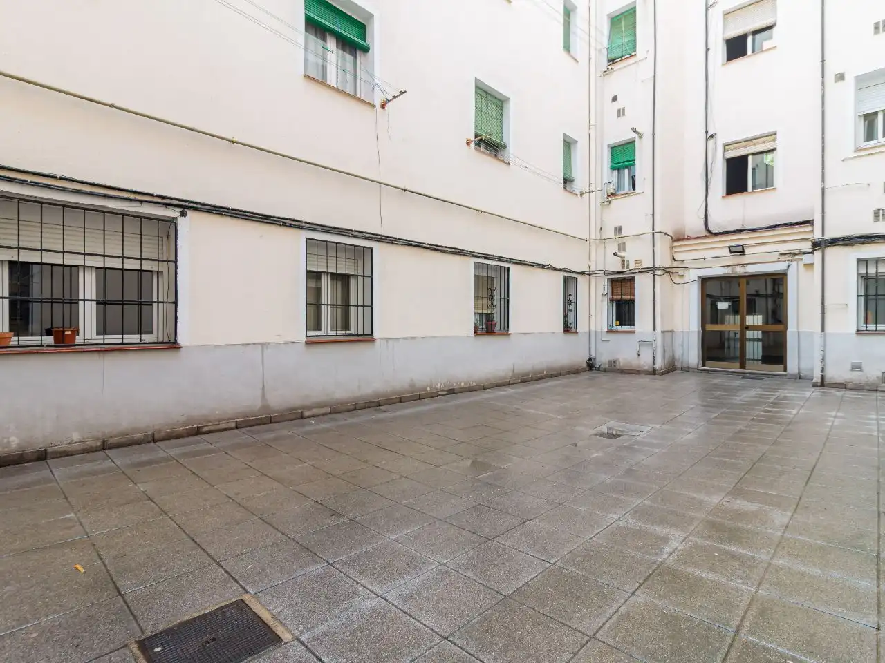 Exterior view of Flat for sale in  Madrid Capital  with Terrace
