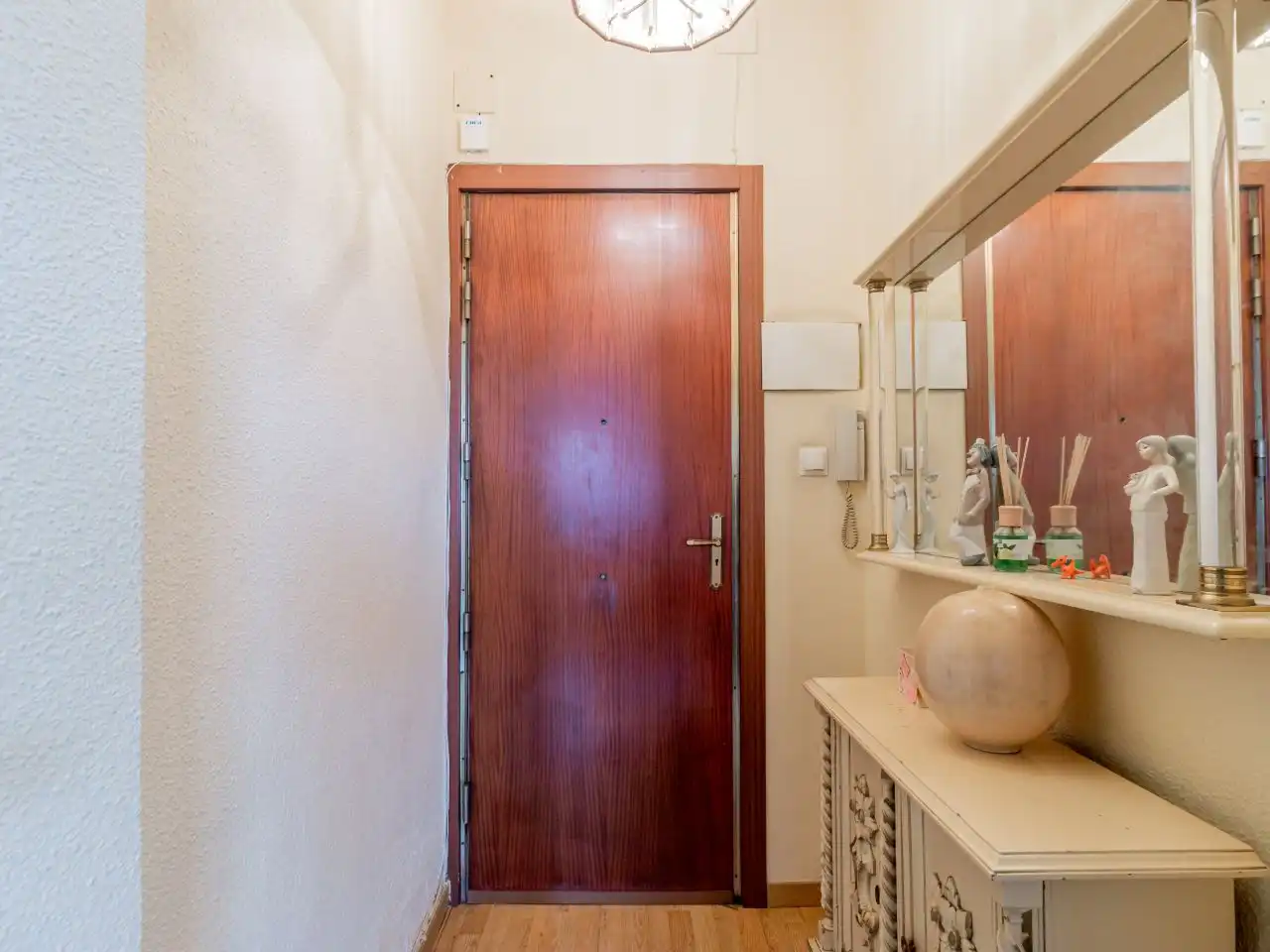 Flat for sale in  Madrid Capital  with Terrace