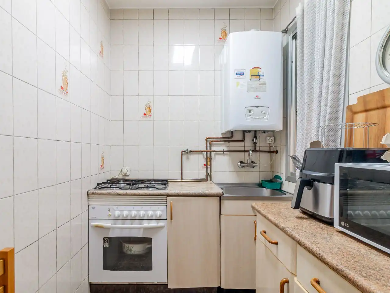 Kitchen of Flat for sale in  Madrid Capital  with Terrace