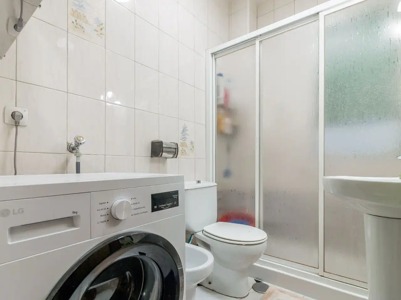Bathroom of Flat for sale in  Madrid Capital  with Terrace