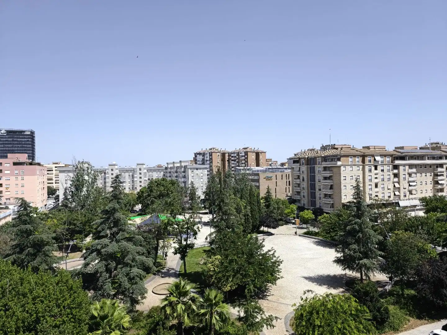 Pis en venda a Avenida Jose María Alcaraz y Alenda, 14, Valdepasillas - La Paz - Huerta Rosales Vista exterior de Pis en venda en Badajoz Capital amb Aire condicionat i Terrassa