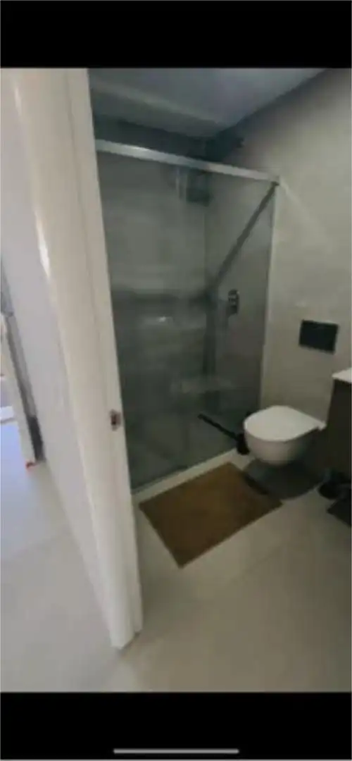 Apartamento de alquiler en Balcón de Finestrat - Terra Marina Baño de Apartamento de alquiler en Finestrat con Terraza y Piscina