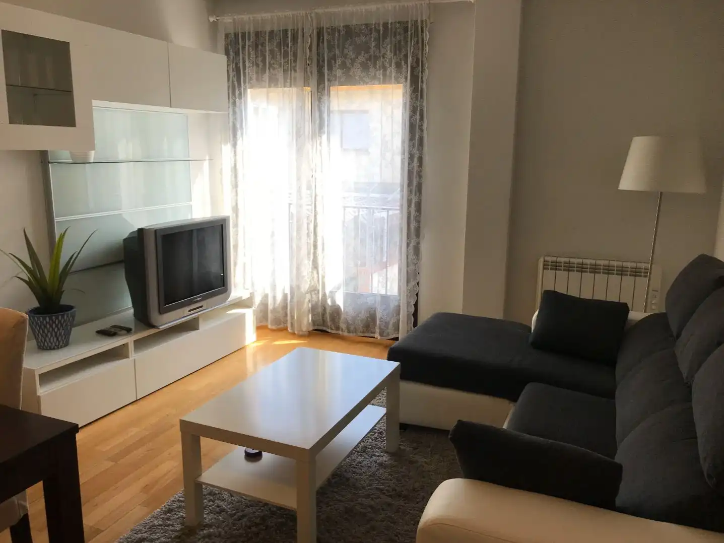 Wohnung zum Verkauf in Calle Doctor Arcadio González, 8, El Tiemblo Wohnzimmer von Wohnung zum Verkauf in El Tiemblo mit Klimaanlage und Balkon