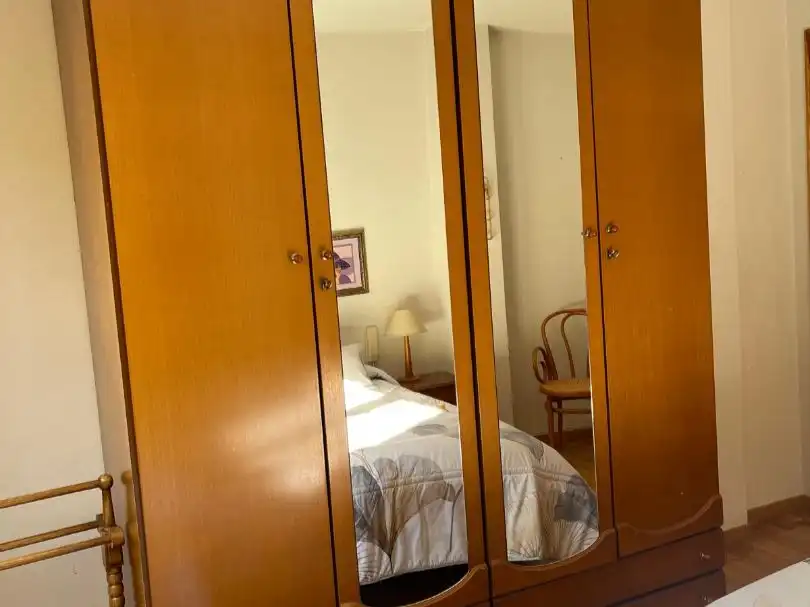 Habitación de Piso para compartir en Estella / Lizarra con Calefacción, Parquet y Amueblado